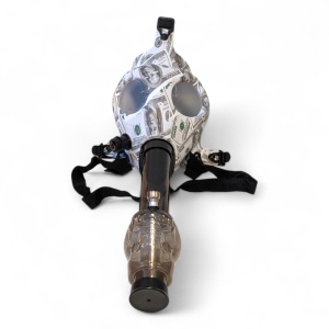 Dollar Gasmaske Bong