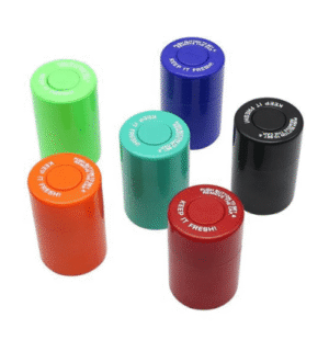 Airtight Container 10 cm i assorterte farger, vist i flere farger med lokk og sylinderform