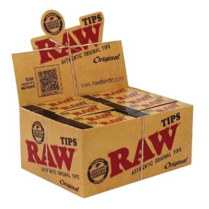 Kartong med RAW Tips, brun displayeske med flere pakker ublekte filtertips synlig inni
